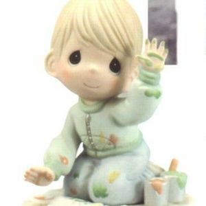 PRECIOUS MOMENTS-Boy Making Handprint